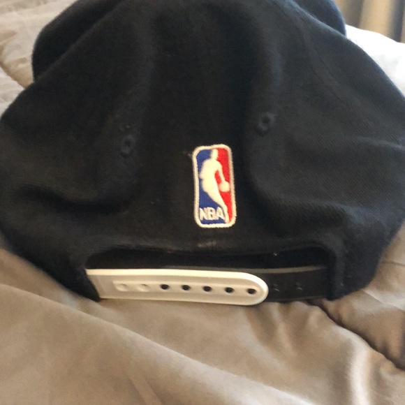 BROOKLYN NETS SNAPBACK ADIDAS - Picture 3 of 4
